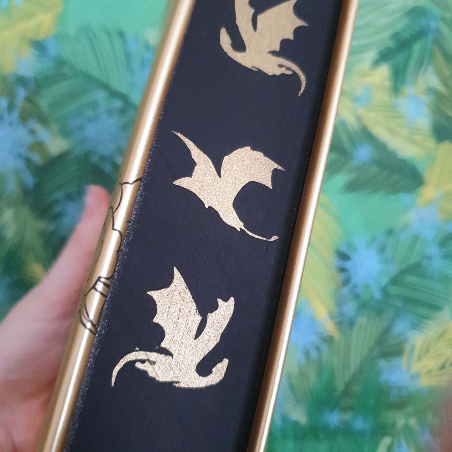 Fourth Wing by Rebecca Yarros | Stencil Sprayed Gold Dragon Edges