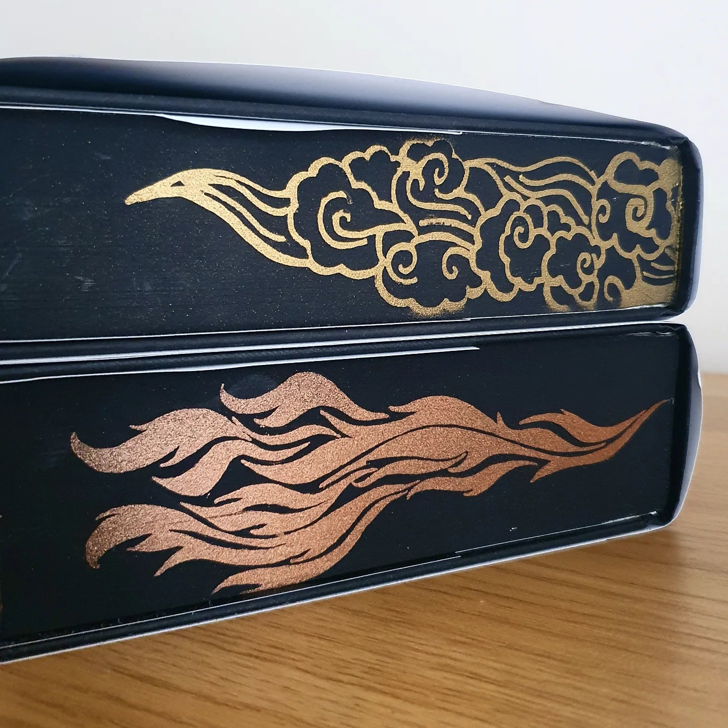 Fourth Wing and Iron Flame by Rebecca Yarros | Ombré Stencil Sprayed Cloud Edges