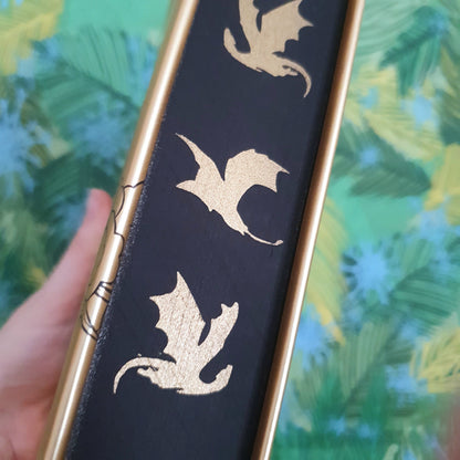 Fourth Wing by Rebecca Yarros | Stencil Sprayed Gold Dragon Edges