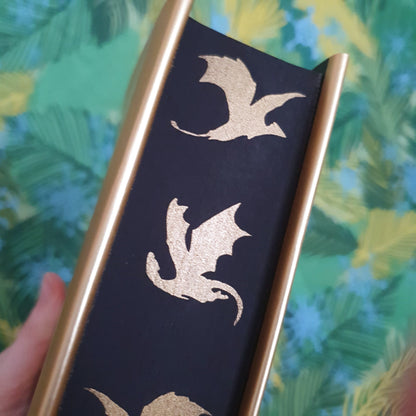 Fourth Wing by Rebecca Yarros | Stencil Sprayed Gold Dragon Edges