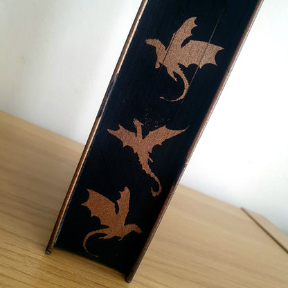 Iron Flame Stencilled Dragon Edges