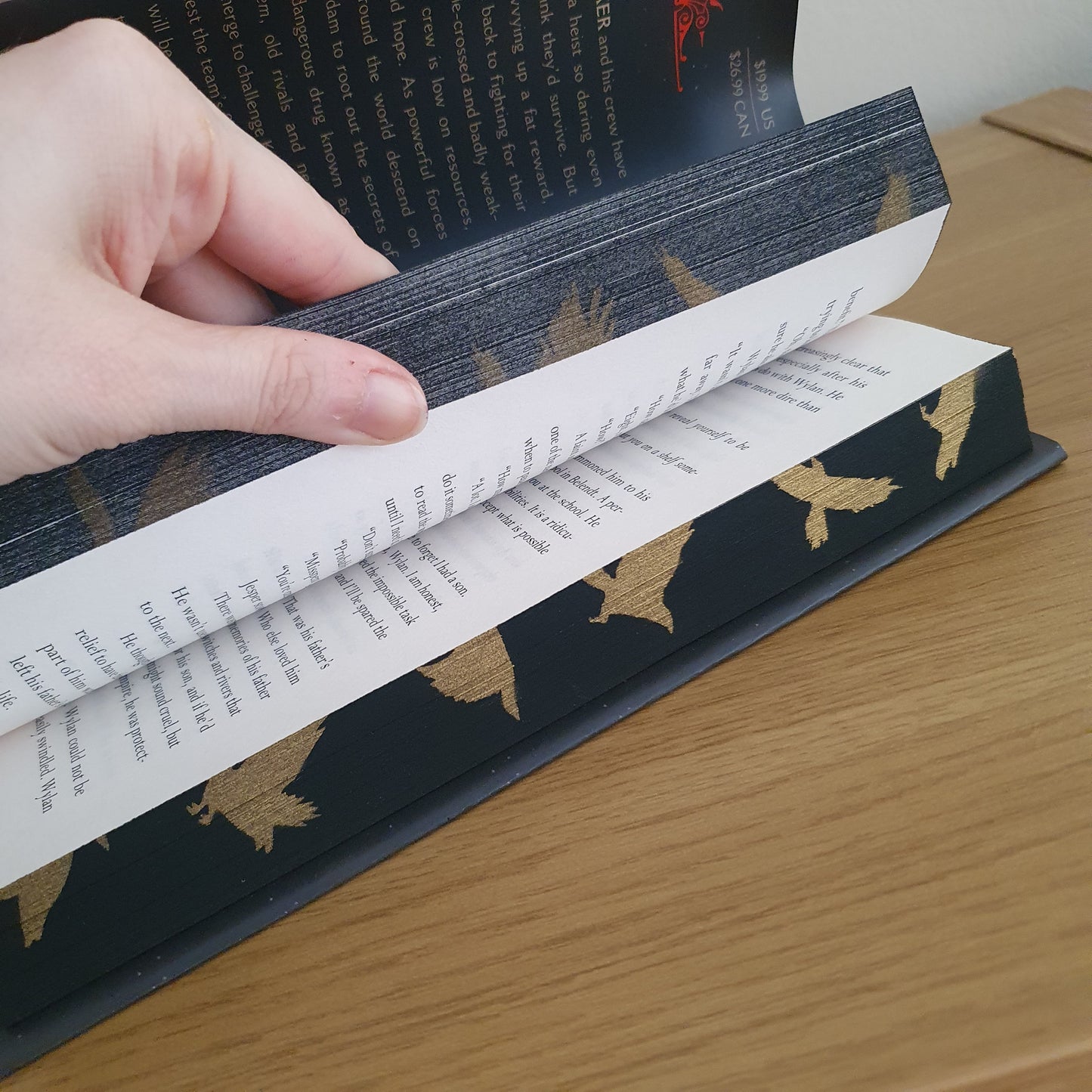 Six of Crows Stencilled Edges